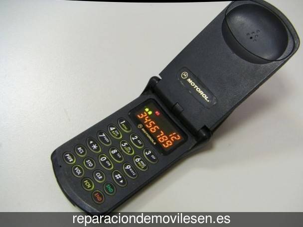 Reparar teléfono móvil en Montejo de la Sierra